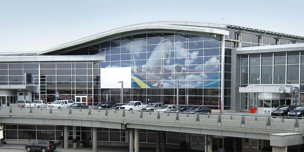 Delta Airlines YEG Terminal – Edmonton International Airport