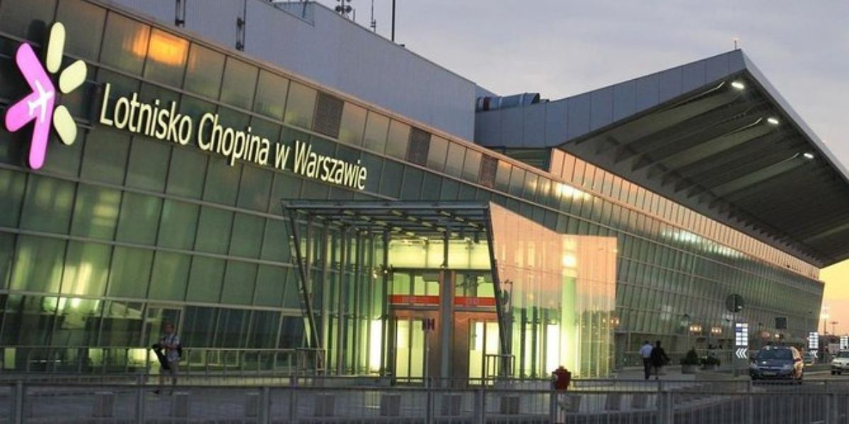 Delta Airlines Warsaw Chopin International Airport – WAW Terminal